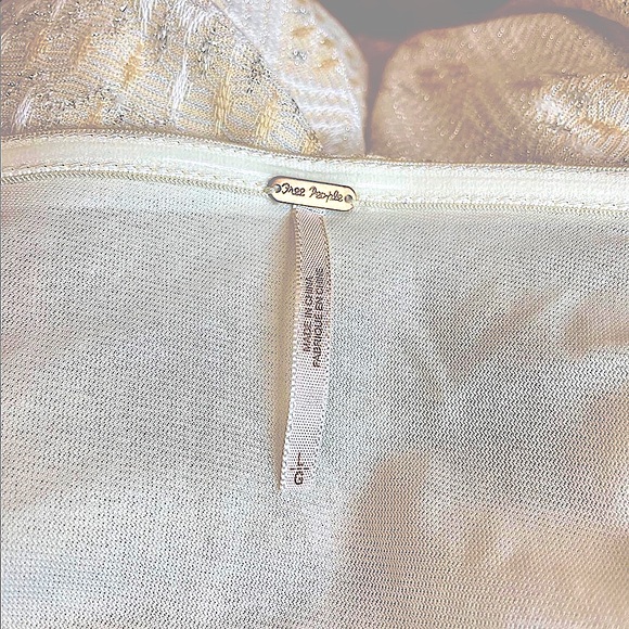 FREE PEOPLE BRAND SIZE LARGE STRAPLESS BOHO CHIC Mini Dress. Strands of color - Picture 14 of 14